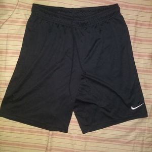 Black nike shorts